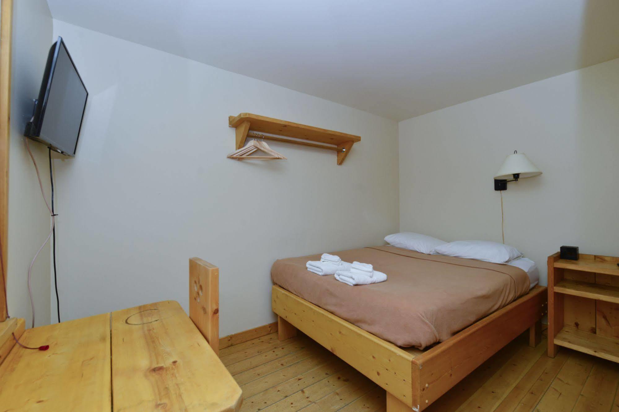 The Bunkhouse Hotel Dawson City Luaran gambar